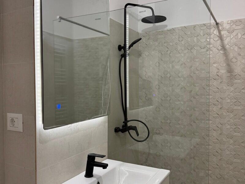 Ilfov 3cam (living cu buc.desch, 2bai) langa pasarela metrou Berceni